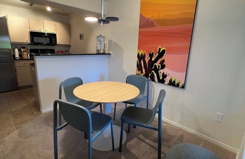 Tucson Condo | Veranda at Ventana Adorable top floor 1-bedroom condo, Dog friendly