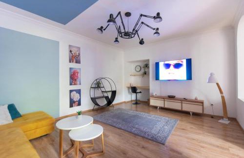 Avlabari Apartment | Veranda House on Samreklo 25
