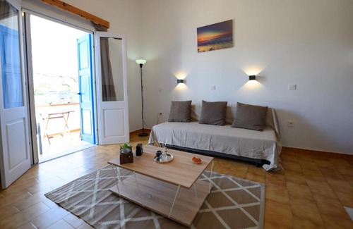 Panormos Apartment | Verano Apartments