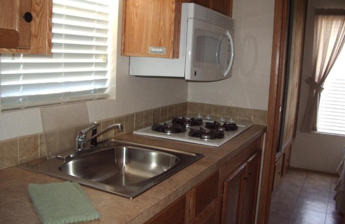Cherry Resort | Verde Valley One-Bedroom Park Model Cabin 14