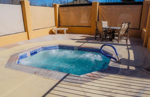 Cherry Resort | Verde Valley Studio Park Model Cabin 16