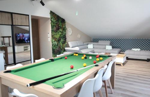 Verdun Apartment | Verdun Centre - Full climatisation - 3 chambres - 7 couchages - 10 personnes - Parking Proche - Terrain 800m2 - Balnéothérapie - Air de jeux extérieurs - TOP CONFORT - Géré par PrestaZen'Services
