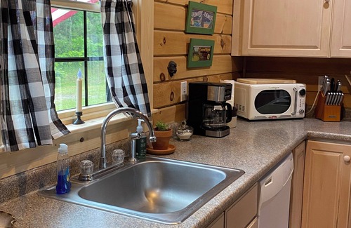 Andover Cabin | Vermont's BEST Cabin for Summer Adventure at Trail End Ranch!