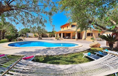 Santa Margalida Villa | Vernissa 288 fantastic villa with private pool, large garden, barbecue and air conditioning