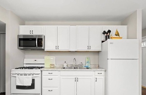 Sylvan Beach House | Verona Beach House: minutes to Sylvan/Verona Beach, Oneida Lake, Amusement park