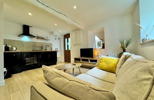 Annecy Old Town Apartment | Verona - T2 Rue Carnot