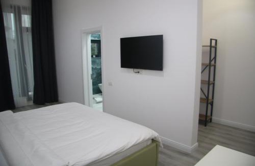 Stefanestii de Jos Hotel | Verse