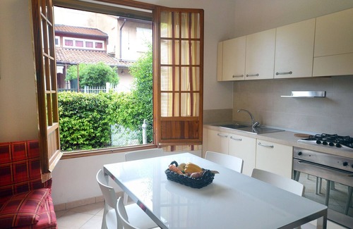 Lido delle Nazioni House | vertical house with garden with parking and large covered patio