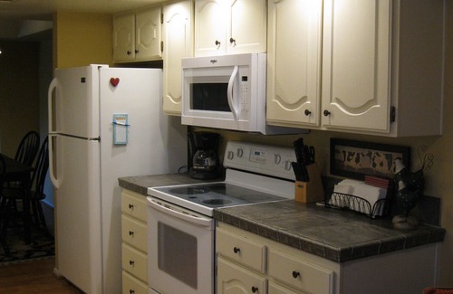 Paradise Valley Village Condo | Very attractive, peaceful, poolview,2 bedroom, 2 bath condo in Anasazi Village