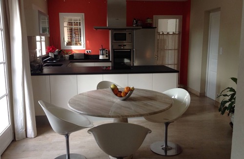 Lunel Villa | Very beautiful villa, comfortable and very bright, in a residential area.