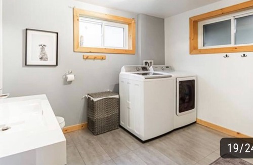 Val Morin Ski Chalet | Very Bright and Quiet Chalet With Spa, 10 Minutes From ski Hills and Lake