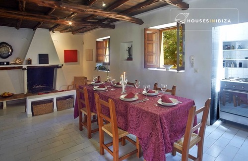 Can Besso Villa | Very charming well decorated renovated 200 m2 finca with 5 bdms pool lush garden