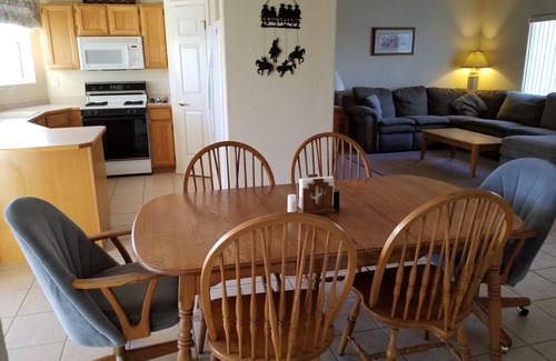 Lake Havasu City House | Very Clean 3 Bedroom sleeps 2 in each bed and has 2 bathrooms.