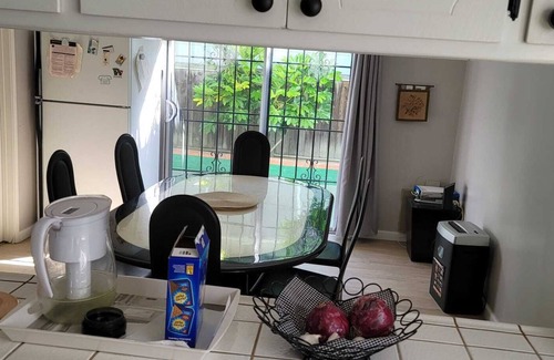 Dimond Apartment | Very clean and cozy, with home gym 5minutes to lake Merritt , close to city sf