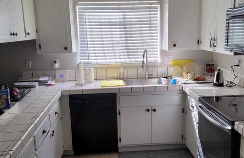 Dimond Apartment | Very clean and cozy, with home gym 5minutes to lake Merritt , close to city sf