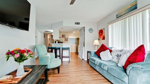Trailer Estates Apartment | Very Close To IMG Academy, Beaches, Restaurants