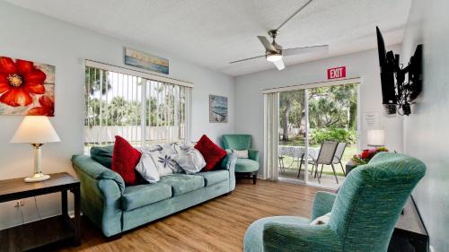 Trailer Estates Apartment | Very Close To IMG Academy, Beaches, Restaurants