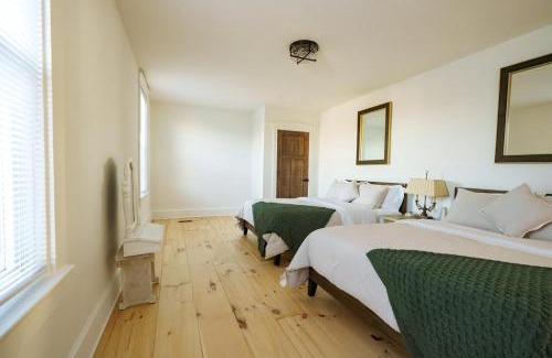 Witmer Apartment | Very Comfy Farmhouse Apartment Unit A, 1st FL