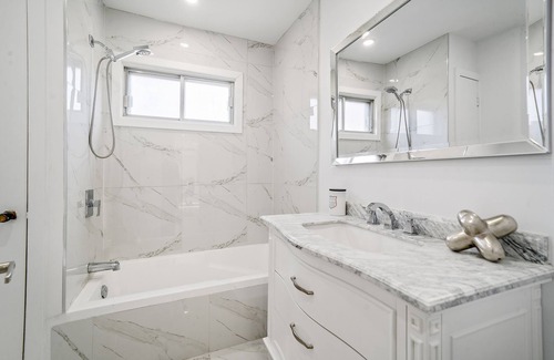 Cote-Saint-Luc Apartment | Very Large Modern 5 bedroom apartment