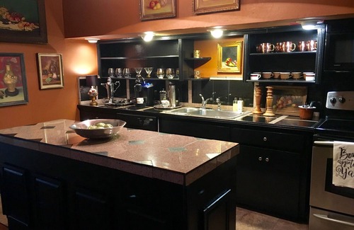 Fort Worth Apartment | Very nice minutes from TCU, Will Rodgers Coliseum, Art Museum & AT&T stadium