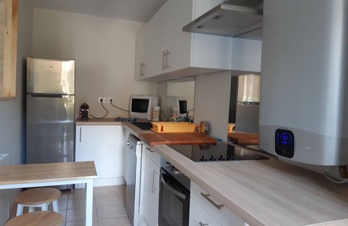 Bagneres-de-Luchon House | Very pleasant garden apartment completely renovated pets welcome