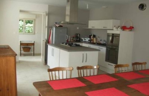 Scey-Maisieres House | Very pretty house on the edge of the forest with wooded park 3mn from Ornans