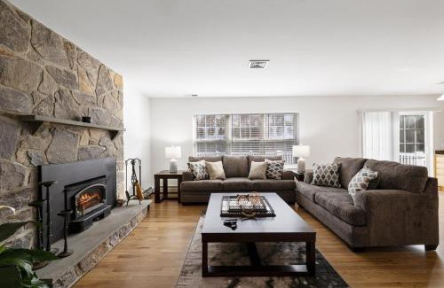 Chester Apartment | Very Private Large Home on 22 Acres