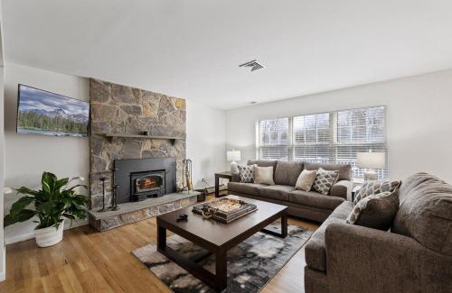 Chester Apartment | Very Private Large Home on 22 Acres
