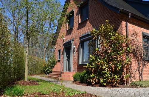 Neu Poserin Cottage | Very quiet 7500m² lake plot, own jetty