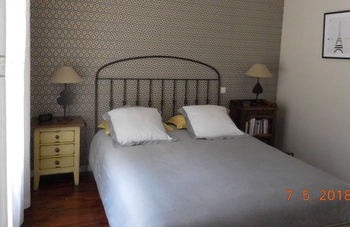 Ascain House | Very quiet family house with garden, near the center and at the foot of the Rhune