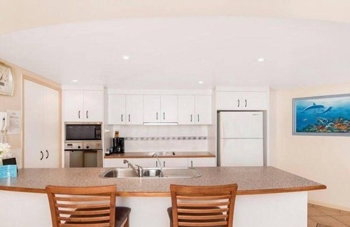 Yorkeys Knob Apartment | Very spacious 2 Bedroom Beachfront Apartment in Yorkeys Knob