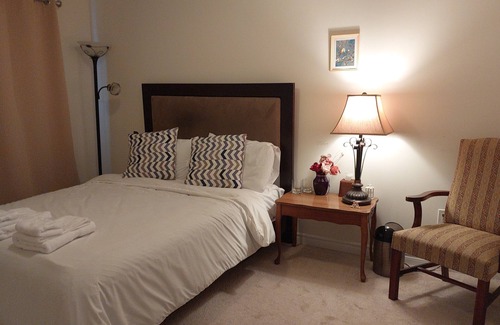 Vaughan House | Very Spacious , Cosy and attractive n property.