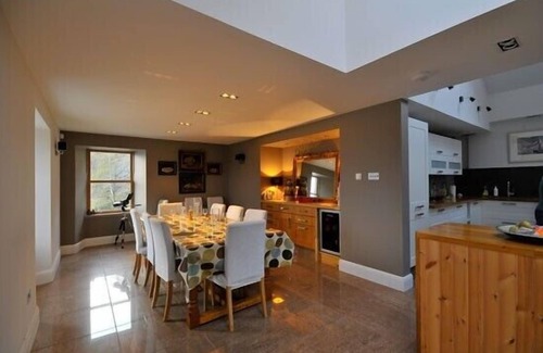 Oban House | Very spacious loch-side house, breathtaking views, ideal for family & adventures