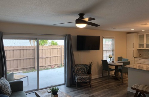 Casselberry Condo | Very Special HGTV Type 2 bed 1 bath