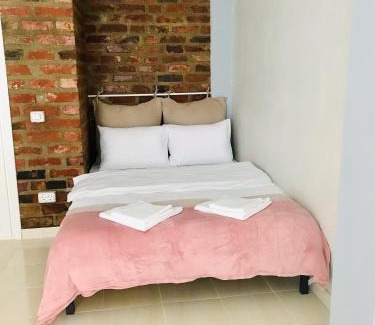 Gara de Nord Apartment | Vespasian 25