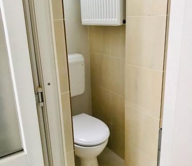 Gara de Nord Apartment | Vespasian 25