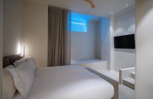 Karpenisi Hotel | VEZO Suites Mykonos