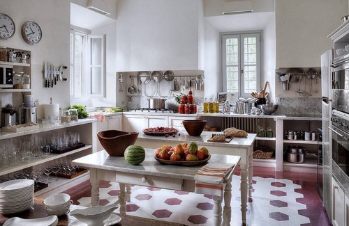 San Casciano in Val di Pesa Villa | Villa Editta: A charming three-story villa situated in the heart of the Chianti region, a few kilometers away from Florence, with Free WI-FI.