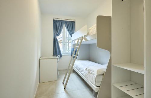 Caselle Torinese Apartment | Via Ai Portici Suite
