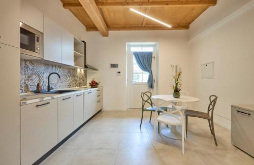 Caselle Torinese Apartment | Via Ai Portici Suite