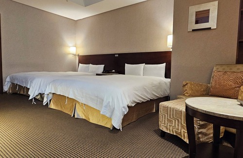 Sanchong Hotel | Via Hotel Breeze