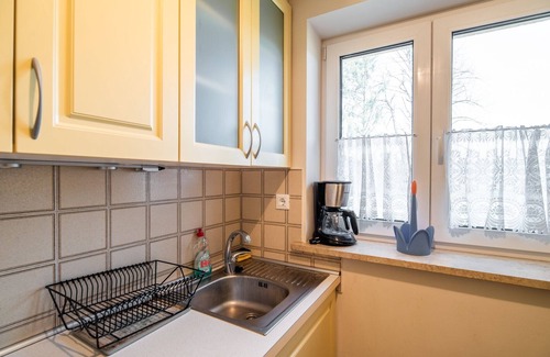 Ivancna Gorica House | Vibrant and Elegant Residence with Hot-Tub - Two Bedroom Holiday Home with Hot-Tub