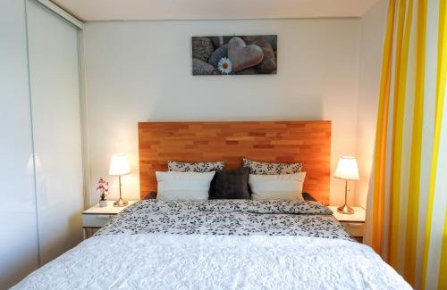 Punavuori Apartment | Vibrant Helsinki Stay 5 Min to Design District