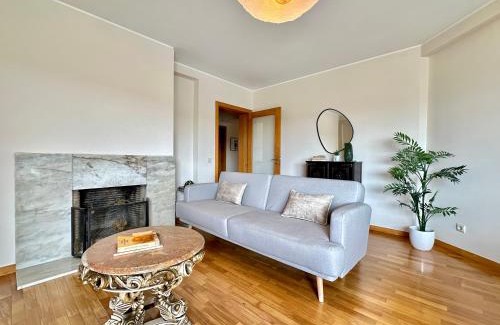 Porto Apartment | Vibrant Host - Douro View