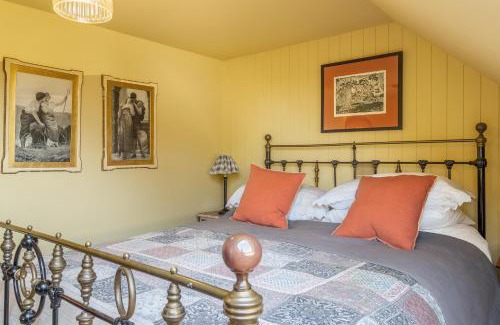 Stansfield House | Vibrant rural hideaway - Aspen Loft