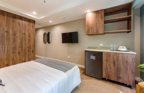 Los Naranjos Apartment | Vibrant Space- Explore Wonders in El Tesoro 313