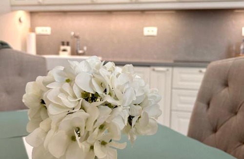Varna City Centre Apartment | Vibrant Stay l Stylish 2BD in TOP CENTER