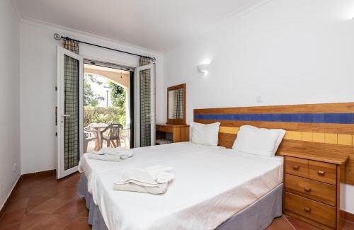 Tavira Apartment | Vibrant Town House In Quinta Do Morgado Tavira