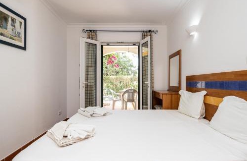 Tavira Apartment | Vibrant Town House In Quinta Do Morgado Tavira