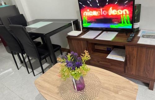 Sorsogon City House | Vibrant Vibes Cozy Staycation III in Sorsogon City